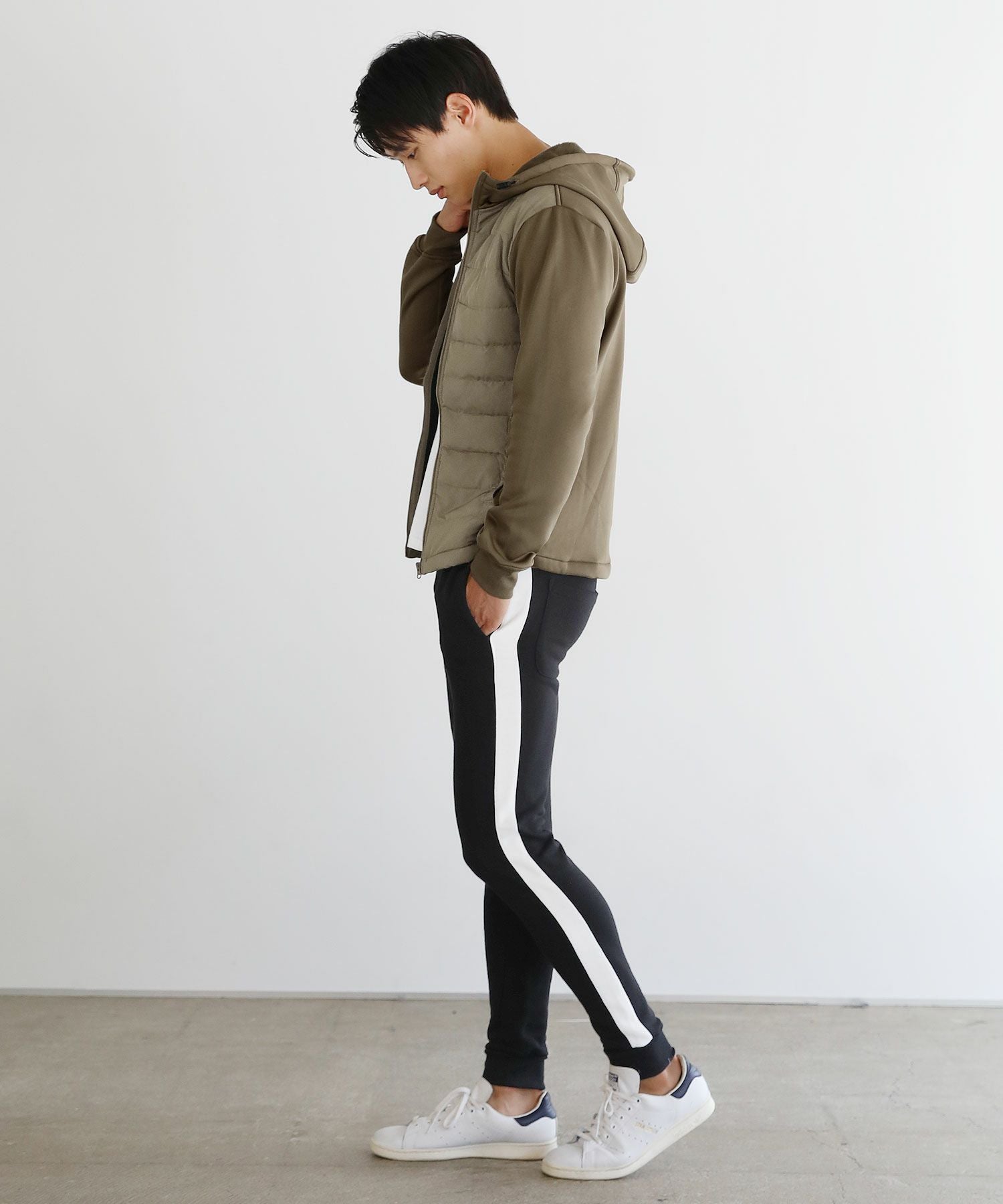 〓予約販売・一部3月下旬頃発送予定〓 リラクシングスウェットジョガー