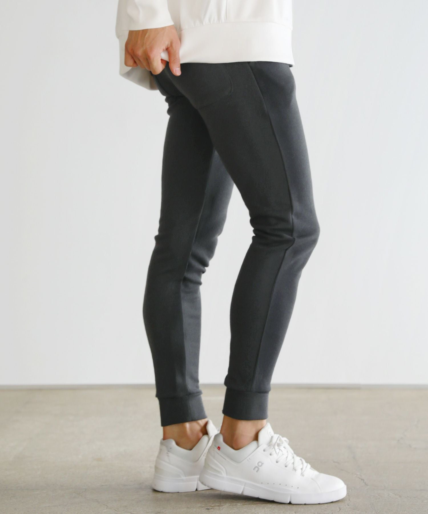 〓予約販売・一部3月上旬頃発送予定〓 リラクシングスウェットジョガー