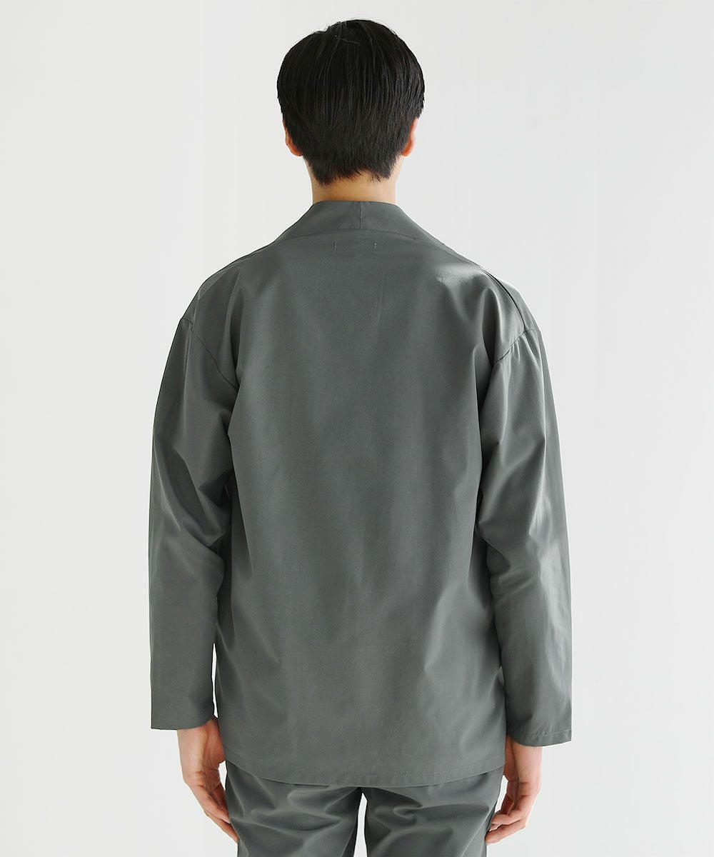 抗菌防臭付きノーカラーカーデジャケット＆テーパードパンツ