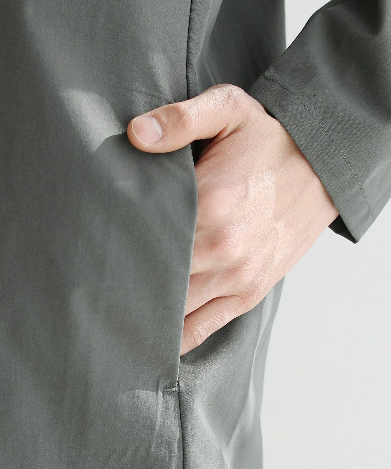 抗菌防臭付きノーカラーカーデジャケット＆テーパードパンツ