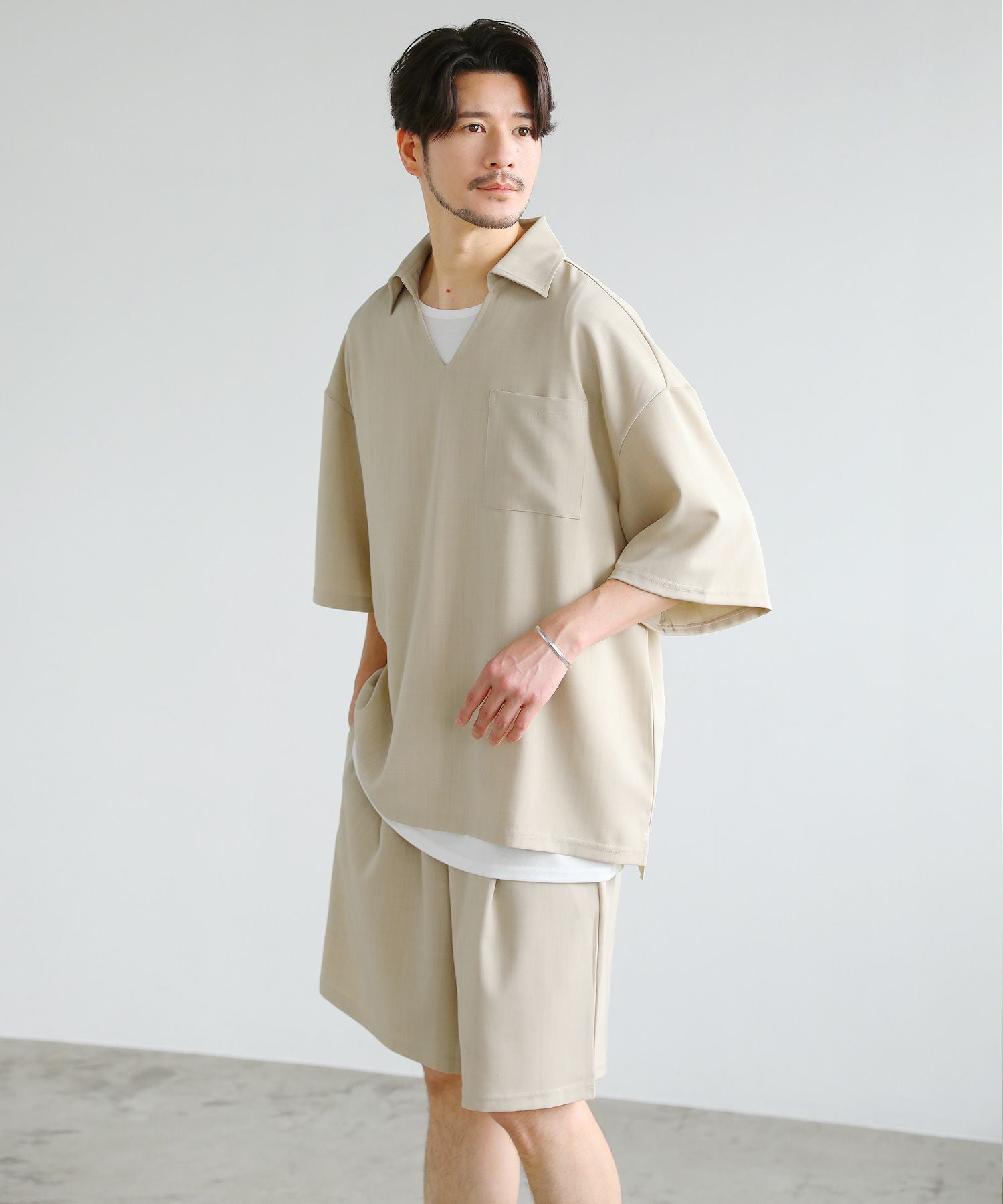 スキッパープルオーバーシャツ／タンクトップ／1タックショートパンツ