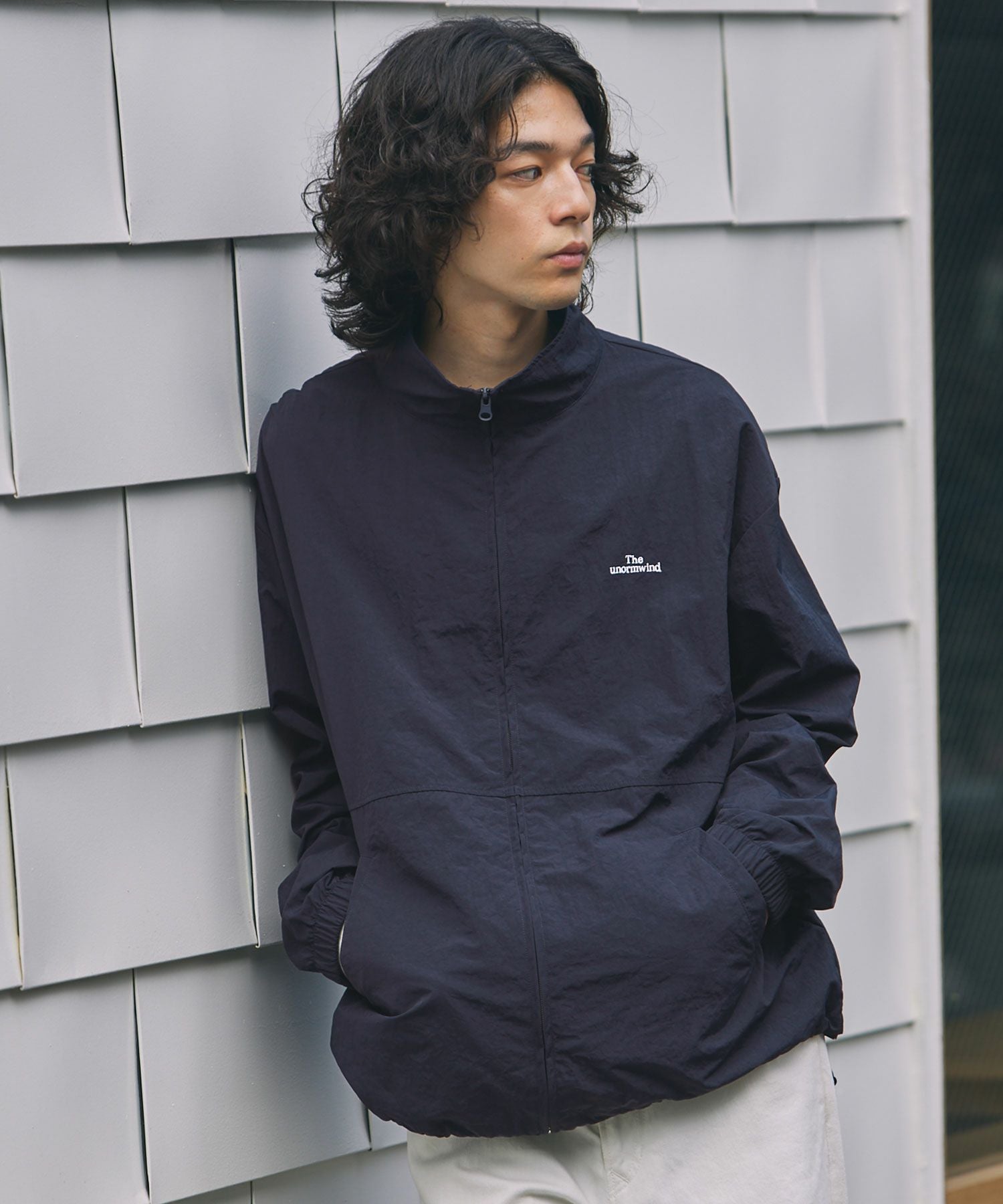 刺繍ロゴワッシャーナイロンジップアップハイネックジャケット