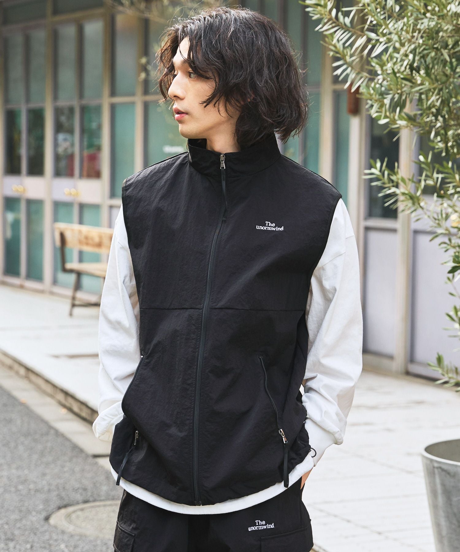 刺繍ロゴフルジップ裾ドローコードテックナイロンベスト | 【公式】SPU