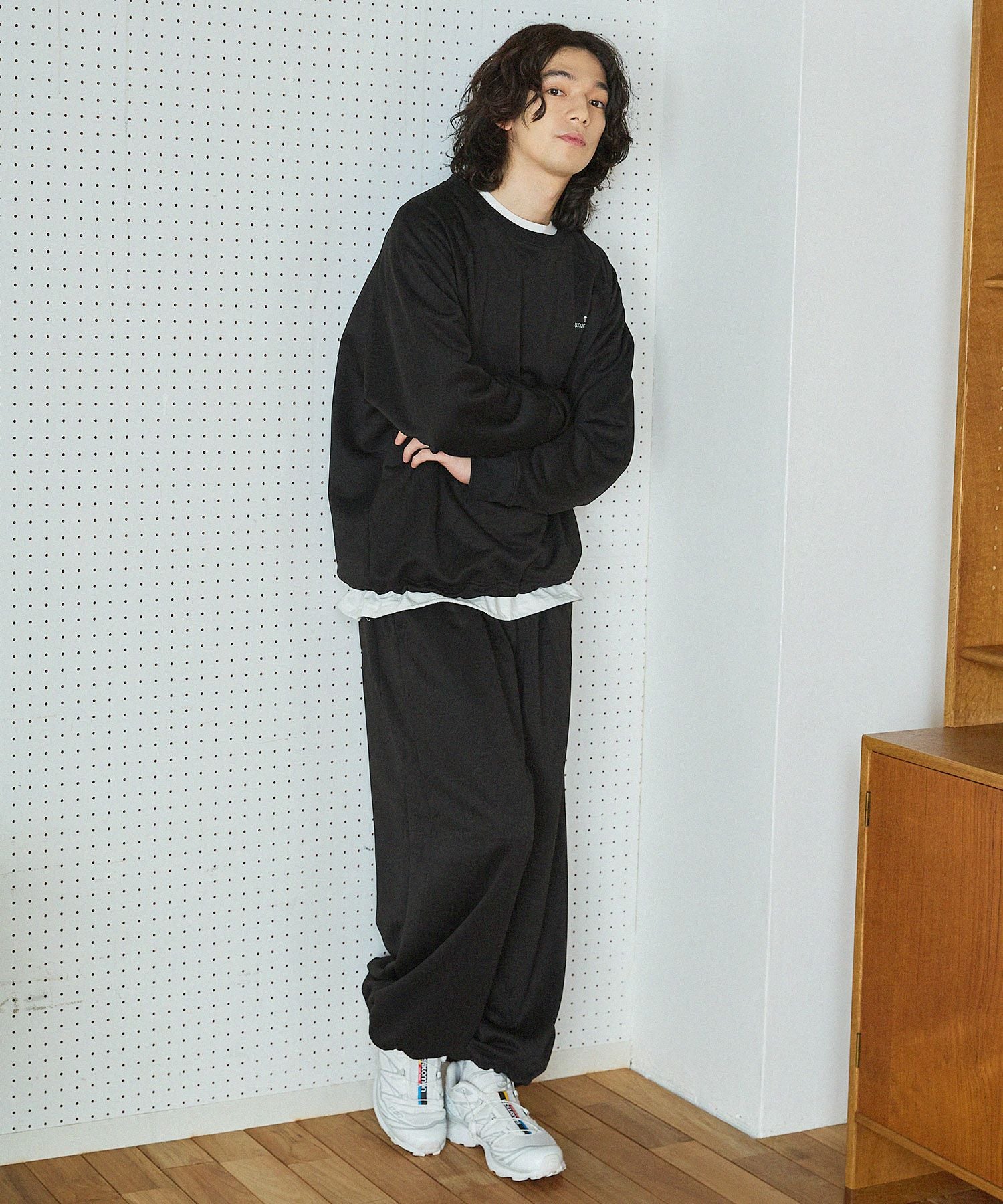 セットアップ対応】ブランド刺繍ロゴ裾ドローコードラグラン配色長袖