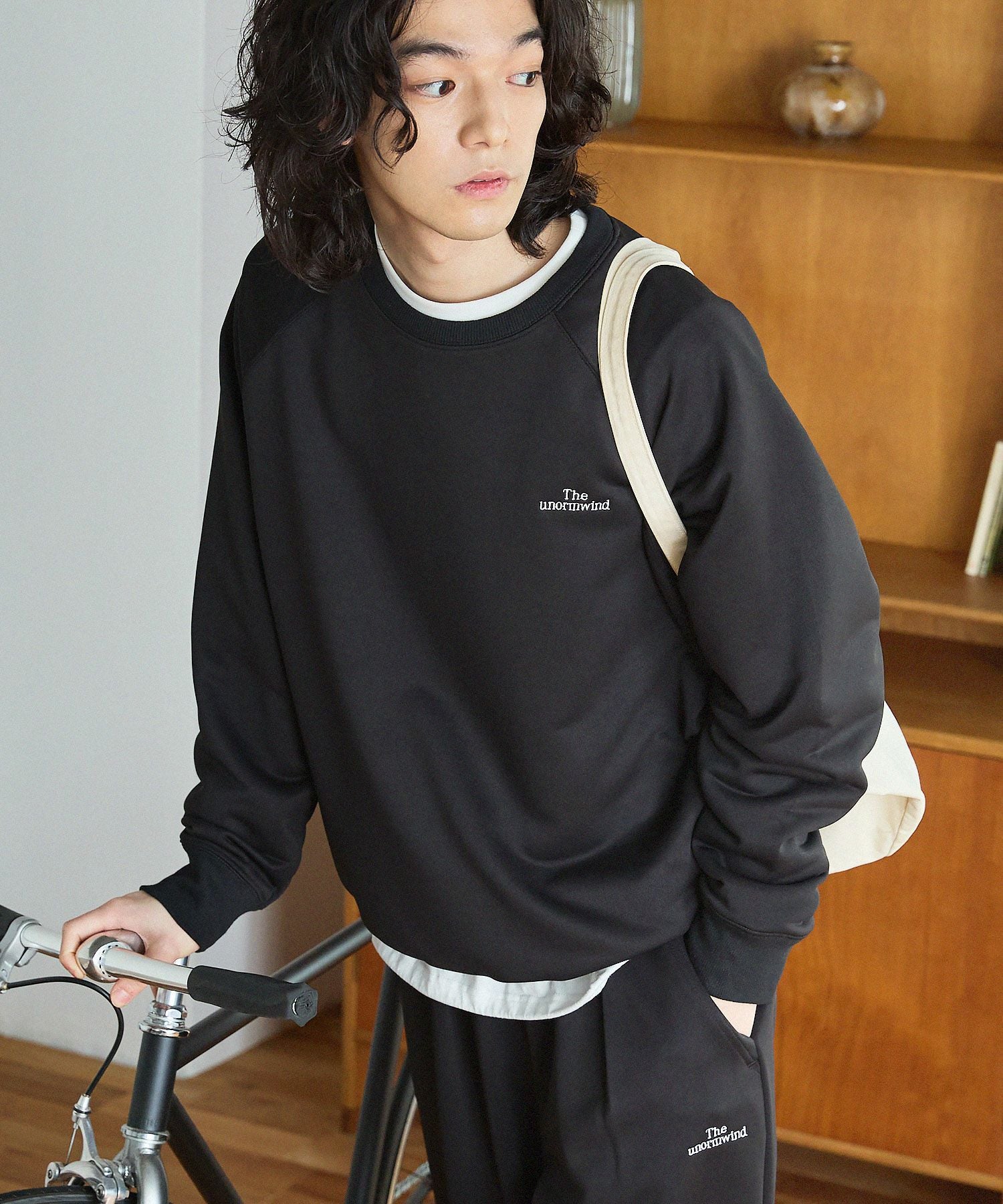 セットアップ対応】ブランド刺繍ロゴ裾ドローコードラグラン配色長袖