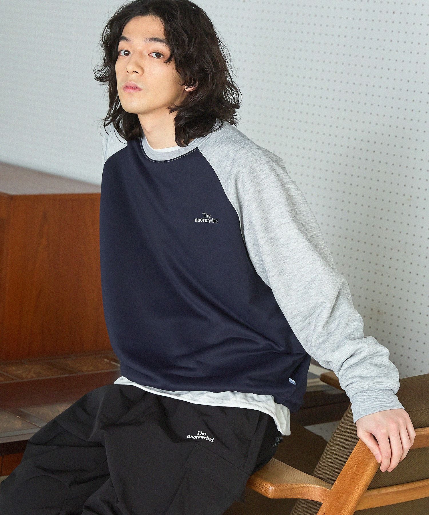 セットアップ対応】ブランド刺繍ロゴ裾ドローコードラグラン配色長袖