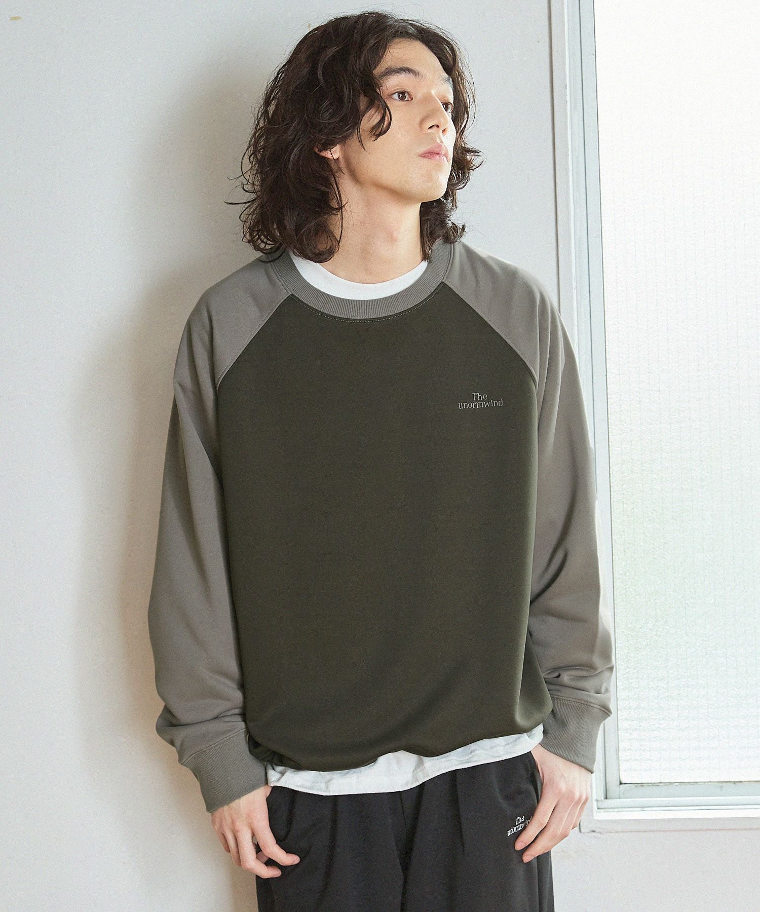 セットアップ対応】ブランド刺繍ロゴ裾ドローコードラグラン配色長袖