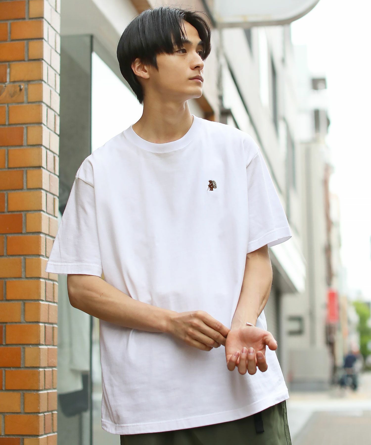 別注ワンポイントロゴ刺繍5.6オンス ハイクオリティー半袖Tシャツ