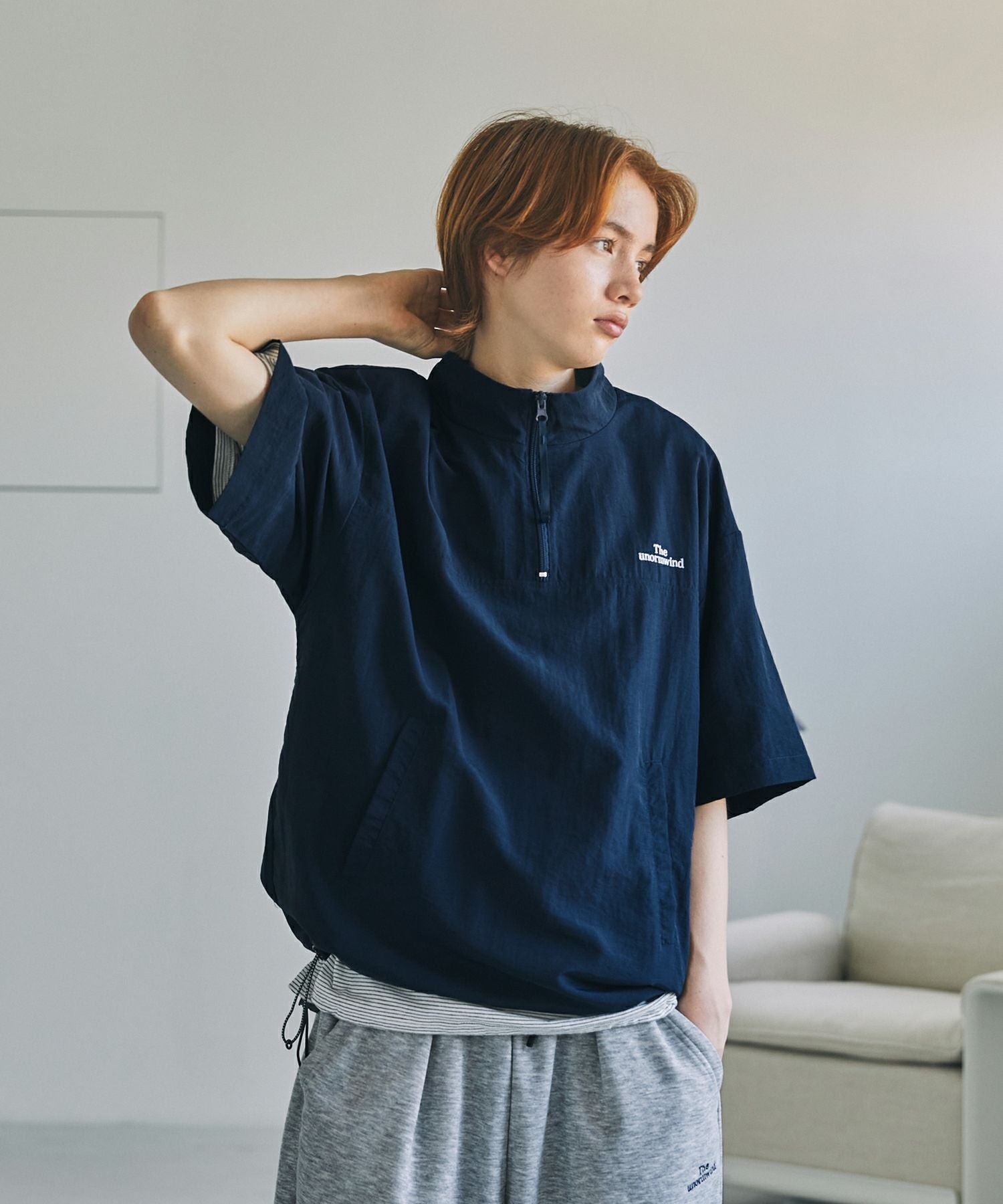 セットアップ対応】 刺繍ロゴワッシャーナイロン半袖ハーフジップ裾