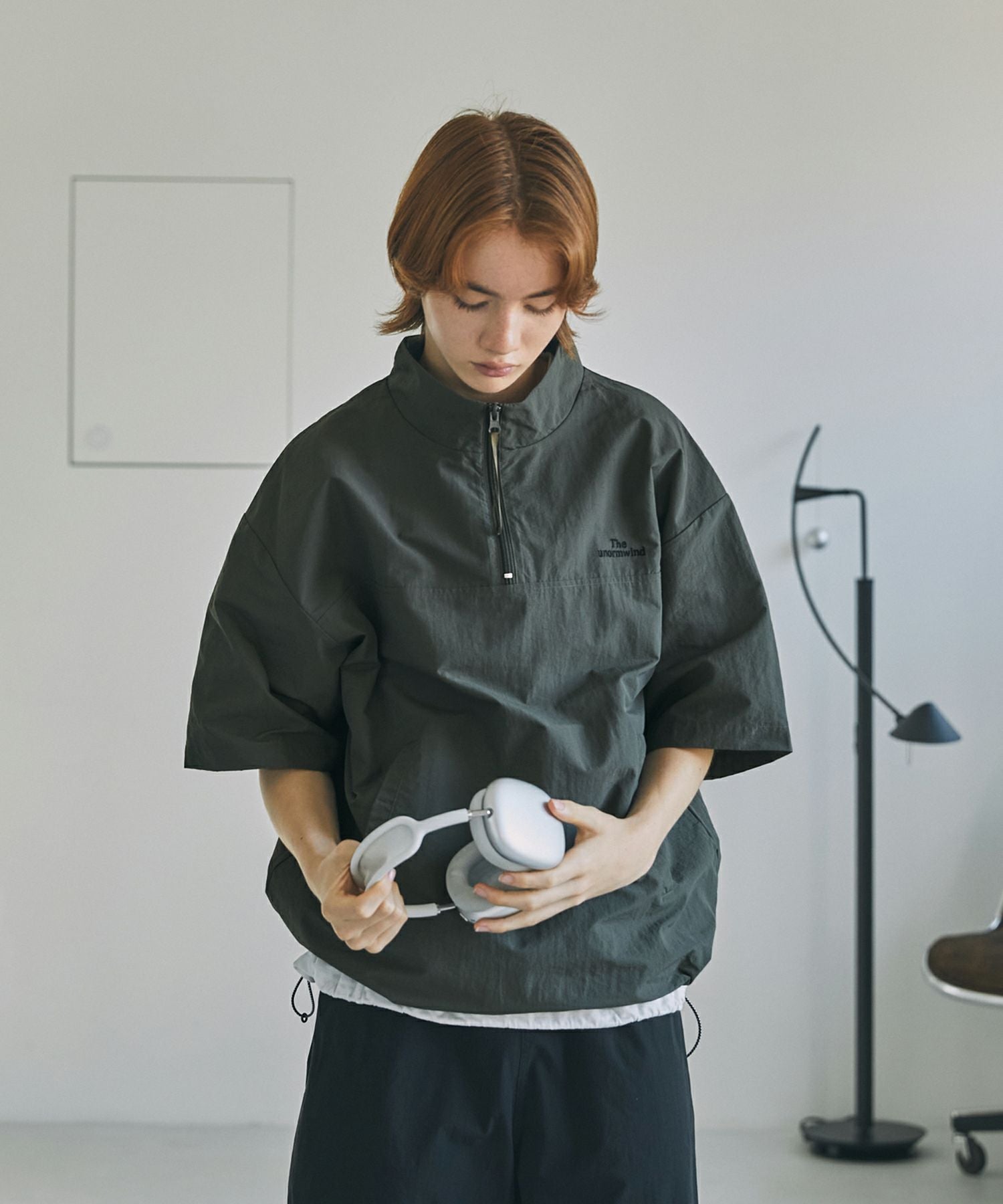 セットアップ対応】 刺繍ロゴワッシャーナイロン半袖ハーフジップ裾