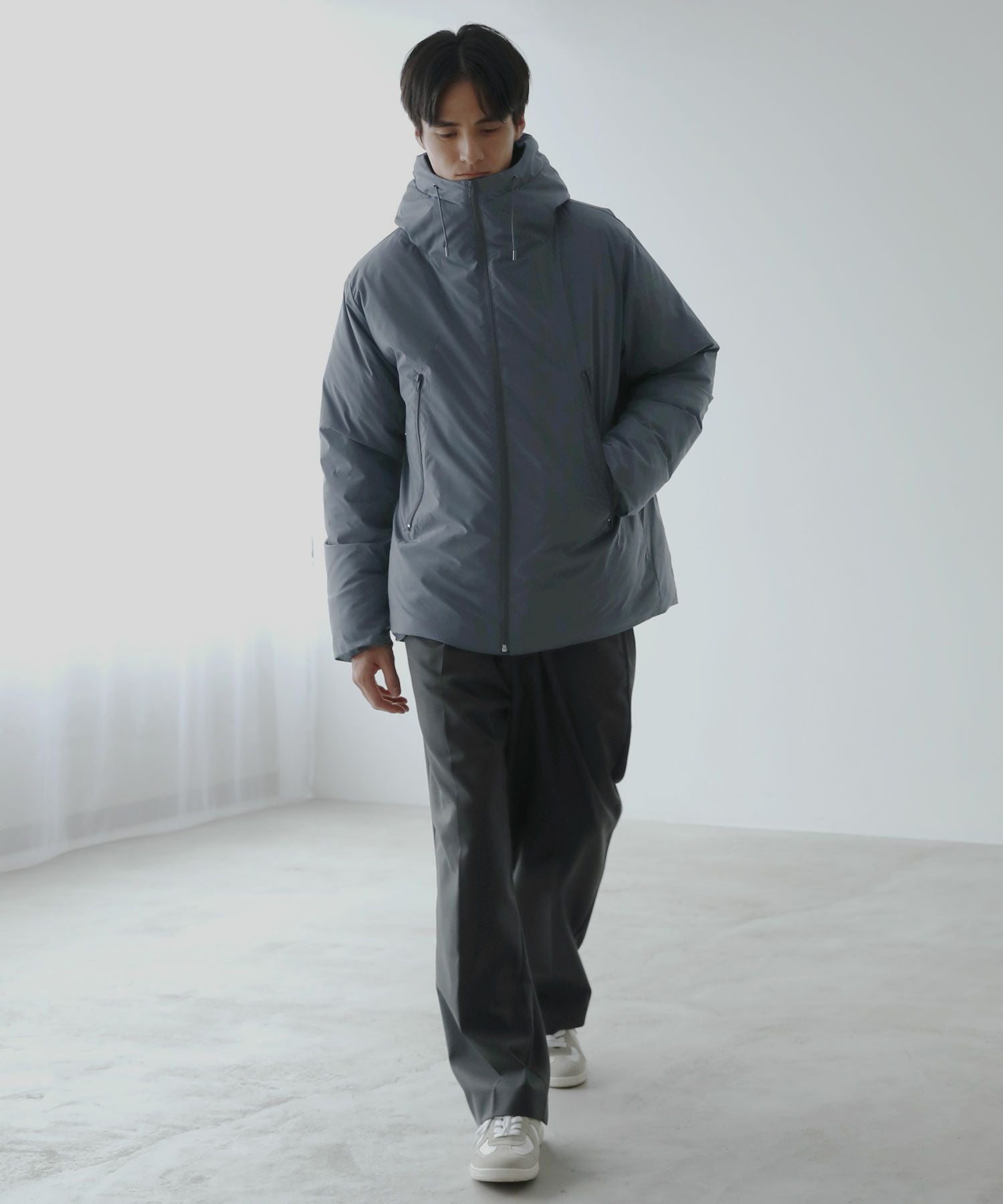 700フィルパワー機能性中綿＞撥水ハイネックパデットジャケット