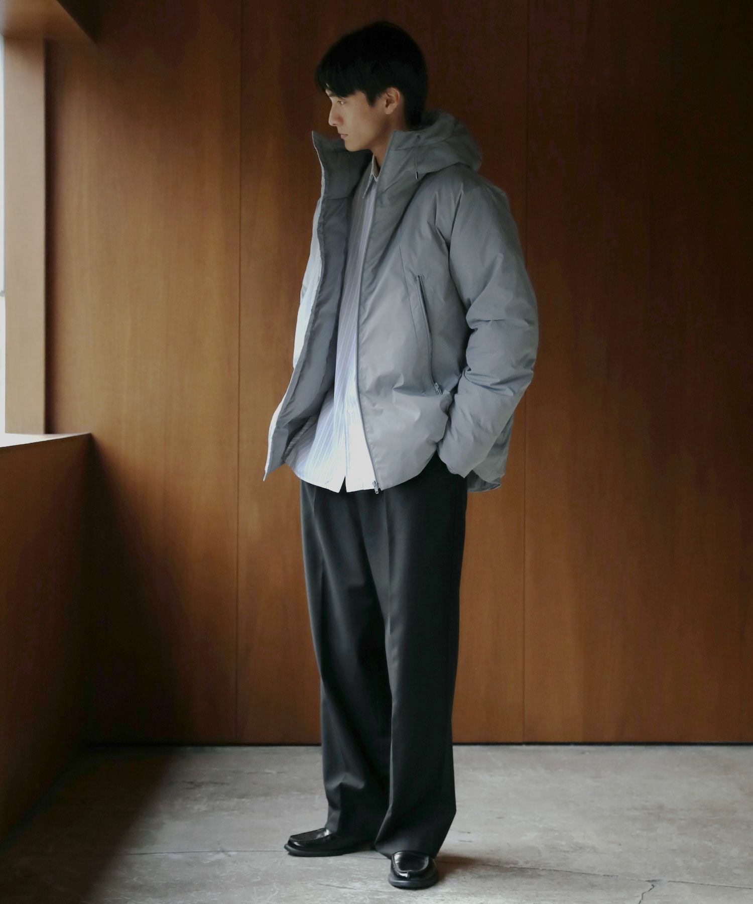 700フィルパワー機能性中綿＞撥水ハイネックパデットジャケット