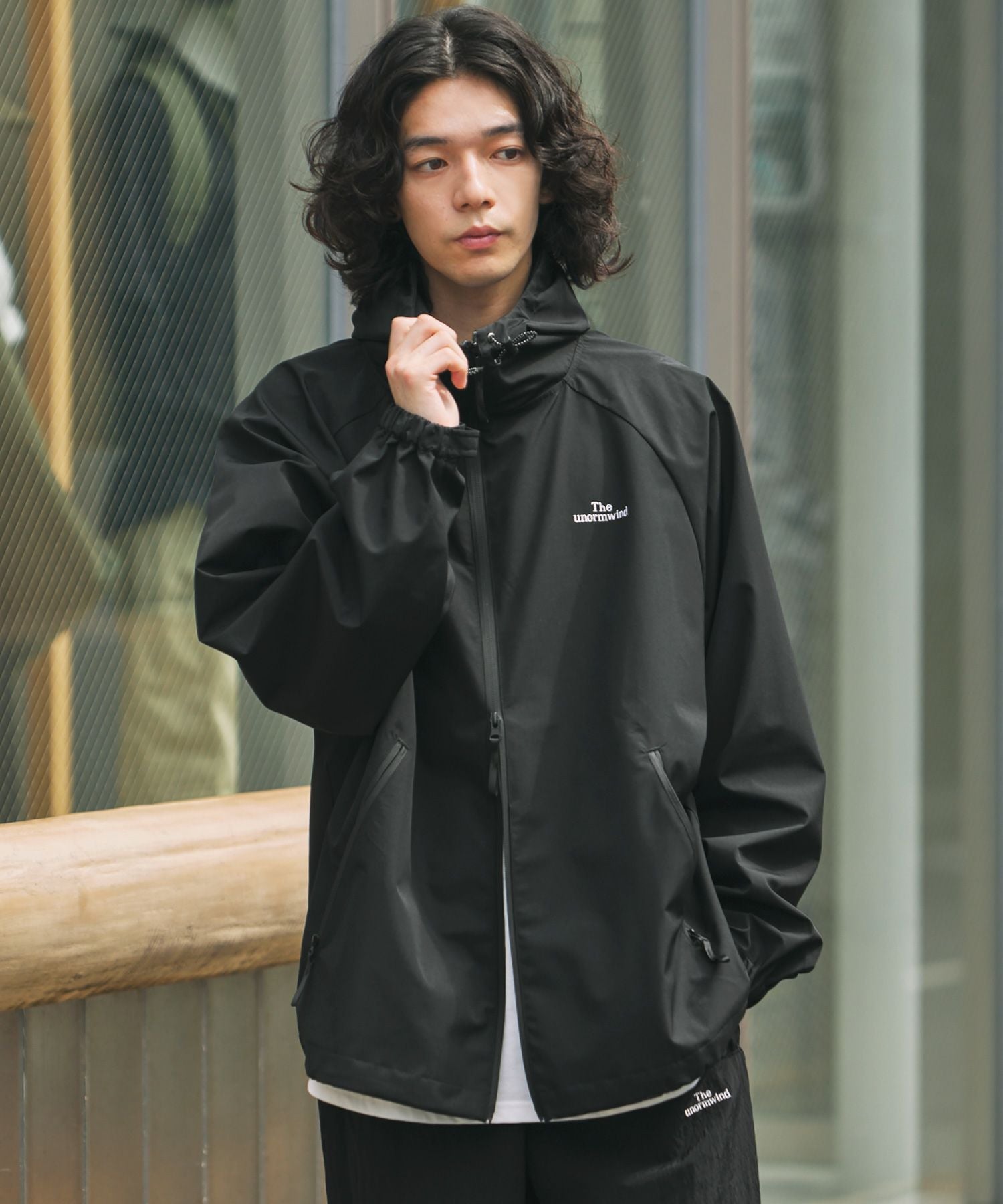 胸刺繍ロゴ裾ドローコード防水透湿止水ジップ3レイヤー長袖テック