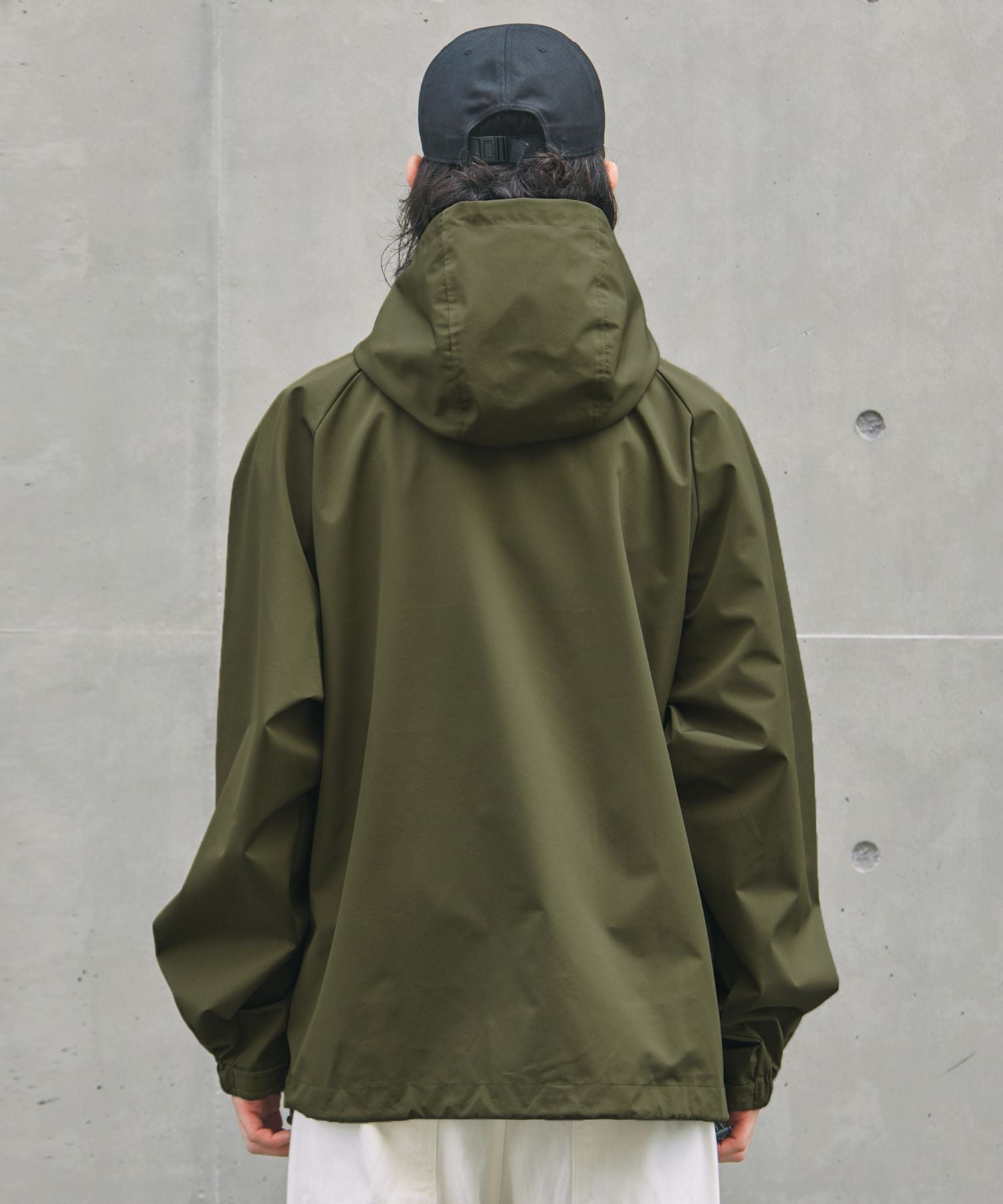 胸刺繍ロゴ裾ドローコード防水透湿止水ジップ3レイヤー長袖テック