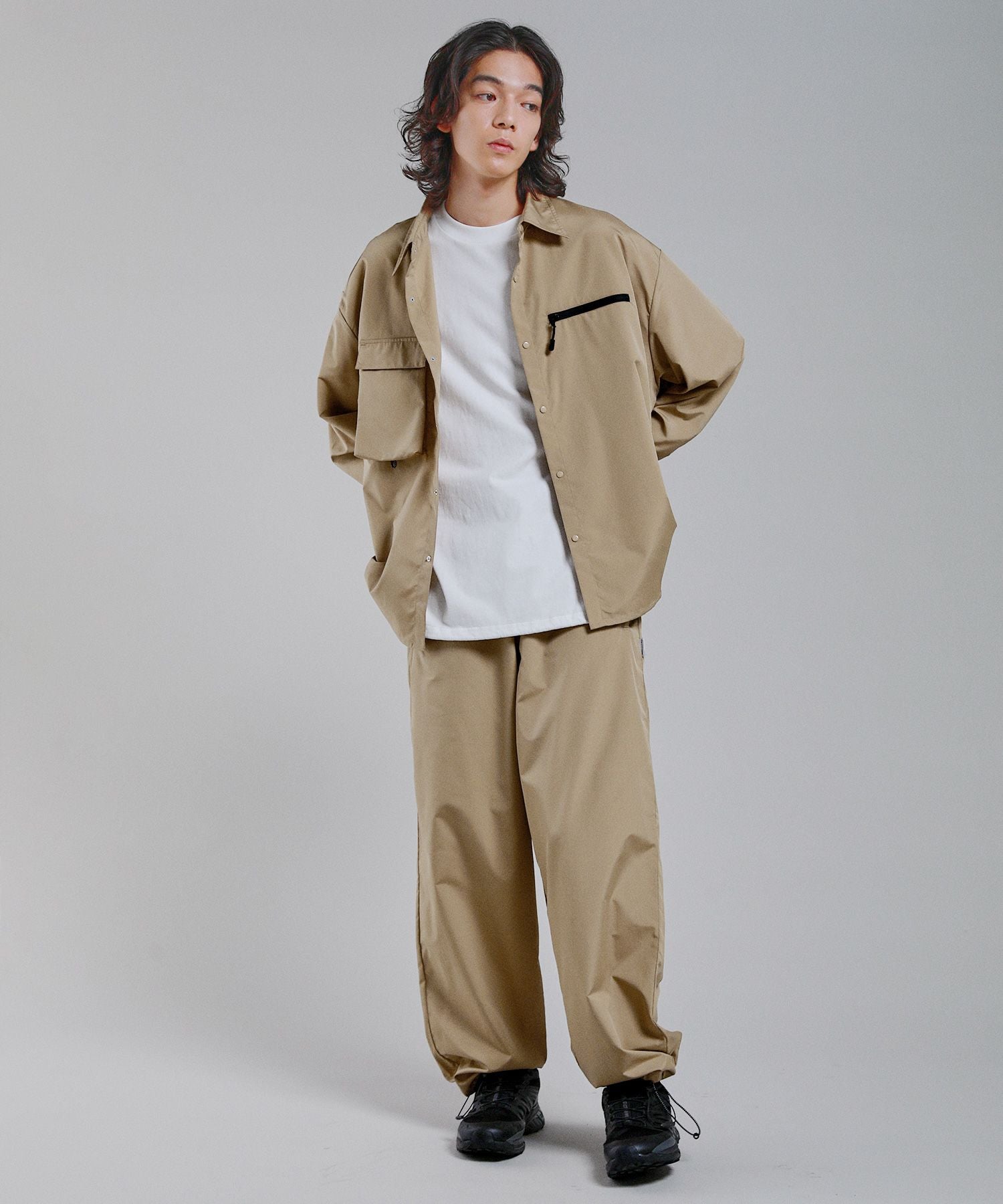 ¥72,600RUSSELUNO/5】中綿ナイロンセットアップ半袖ジョガーパンツ セットアップ メンズ 春夏 夏服 ナイロン 5分袖 7分袖 半袖 ハーフ