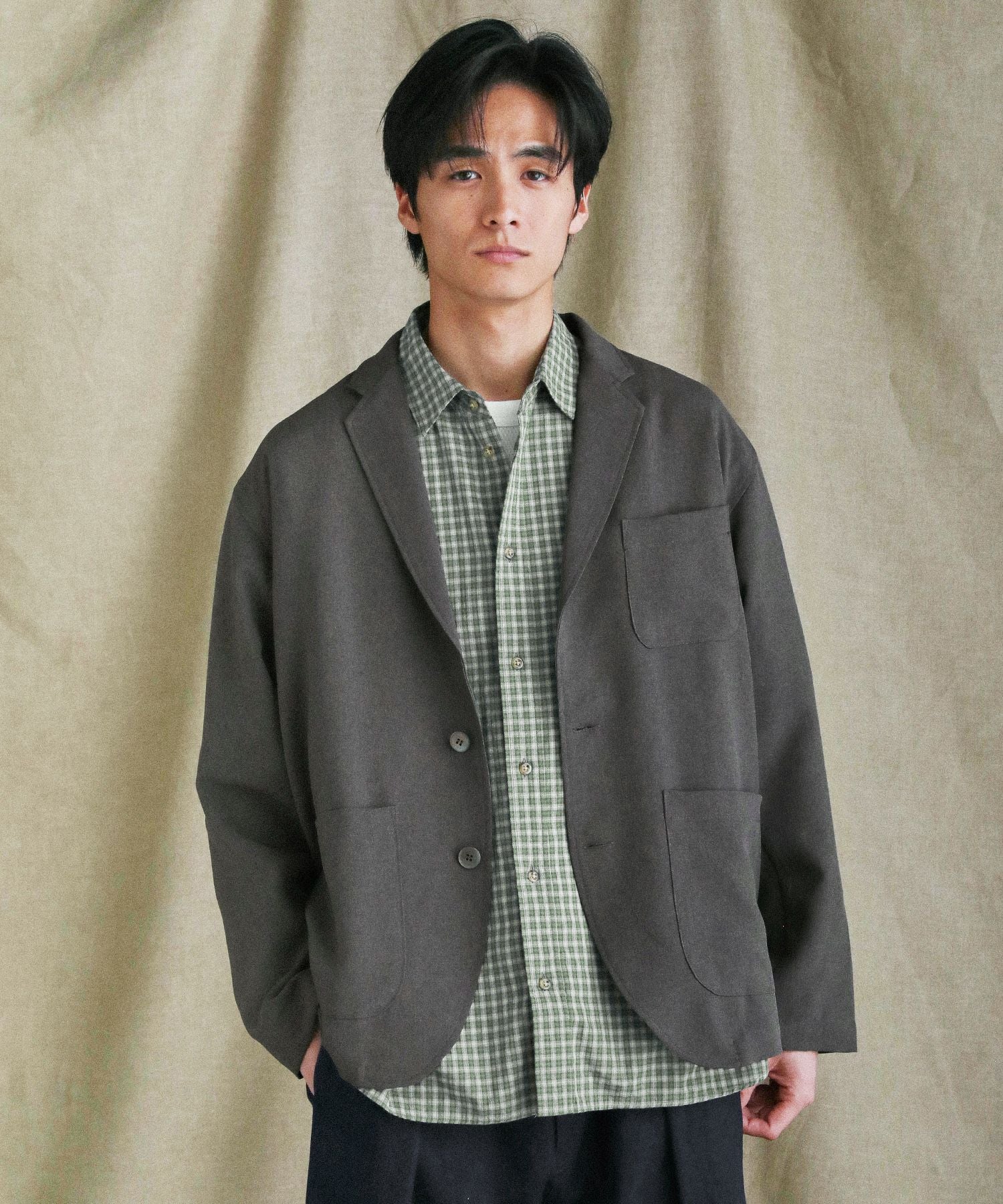 日本製Naturemier(TM)TECHリネンライクトロピカル2ボタン長袖